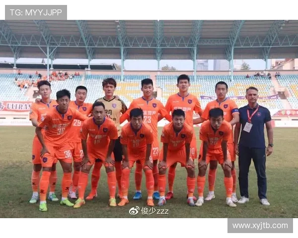 前海牛球员沙一博朱泉加盟青岛复力